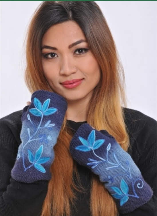 Handwoven Woolen Handwarmers – 100% Wool Artistic Design by Anitya – Soft, Warm, and Unique Winter Accessories